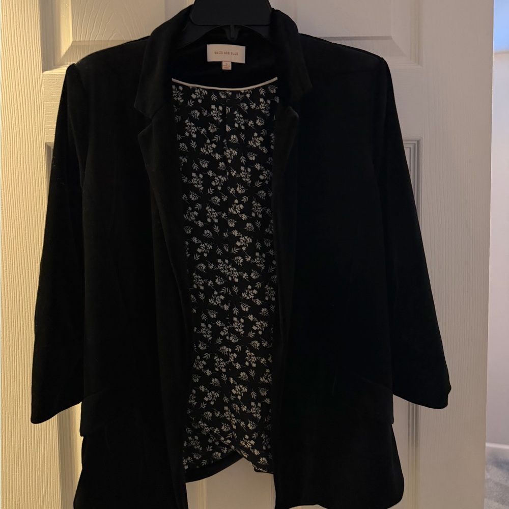 Skies Are Blue Black Blazer with Floral Lining